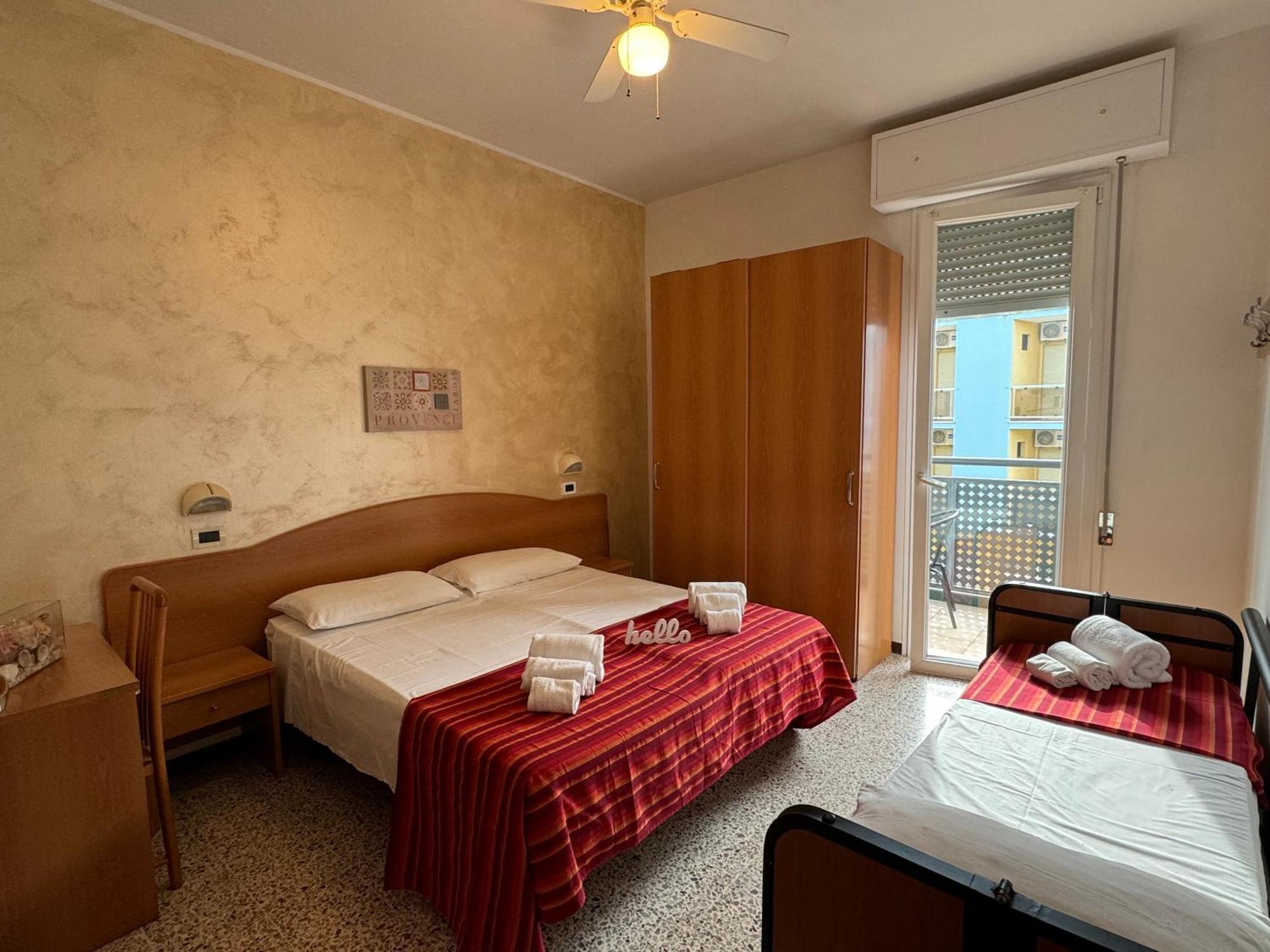 Hotel Caruso Rímini Exterior foto